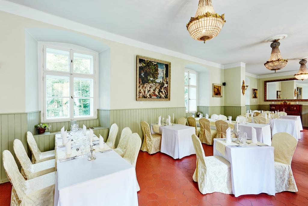 Chateau Hostacov Hotel Esterno foto