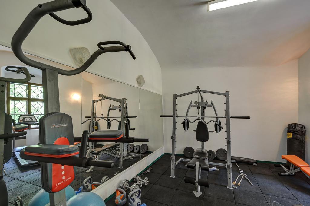Chateau Hostacov Hotel Esterno foto