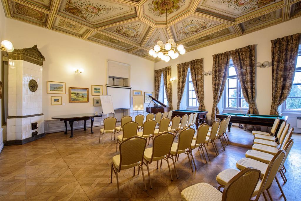 Chateau Hostacov Hotel Esterno foto