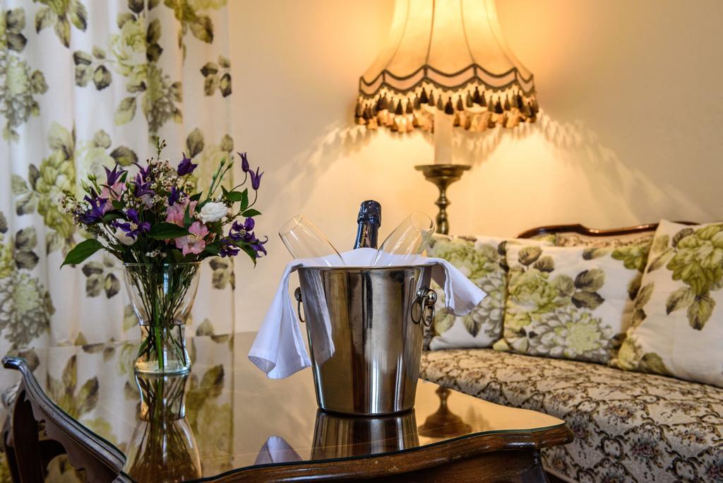 Chateau Hostacov Hotel Esterno foto