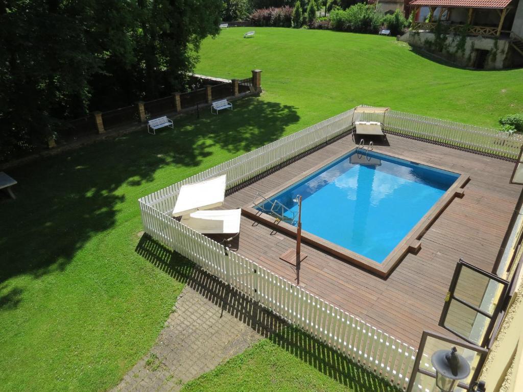 Chateau Hostacov Hotel Esterno foto