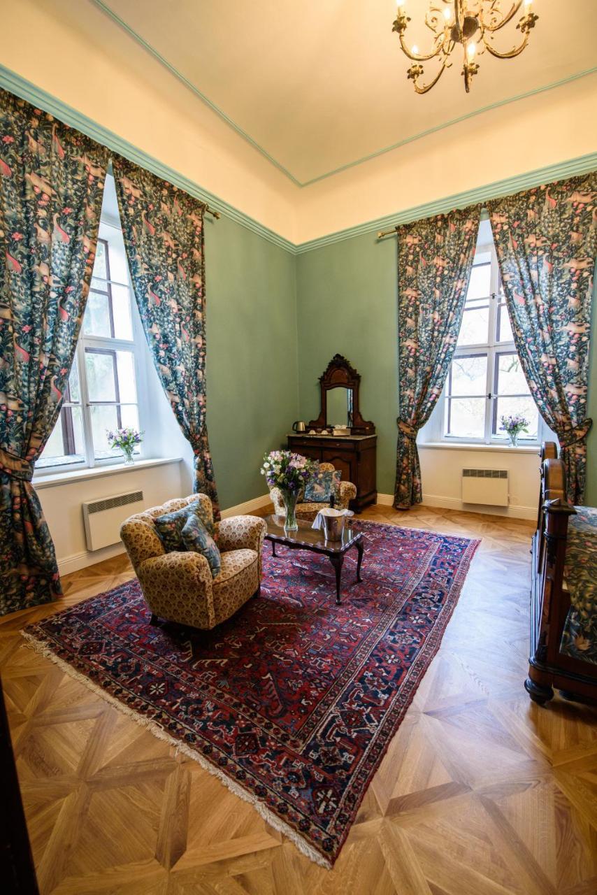 Chateau Hostacov Hotel Esterno foto